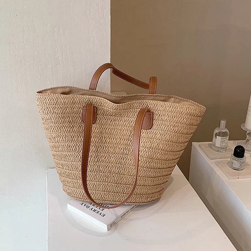 STRUCTURED WEAVE TOTE